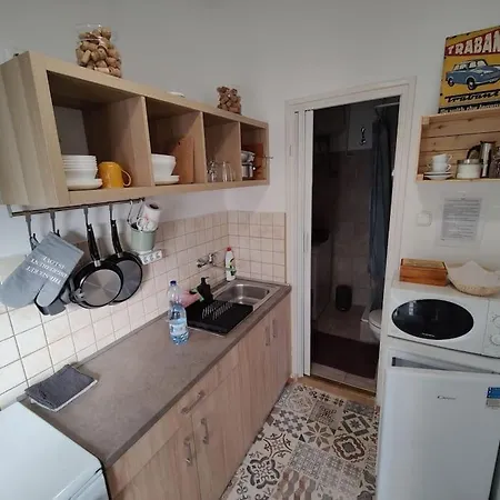 Ferencvarosi Tetoteraszos Apartment *